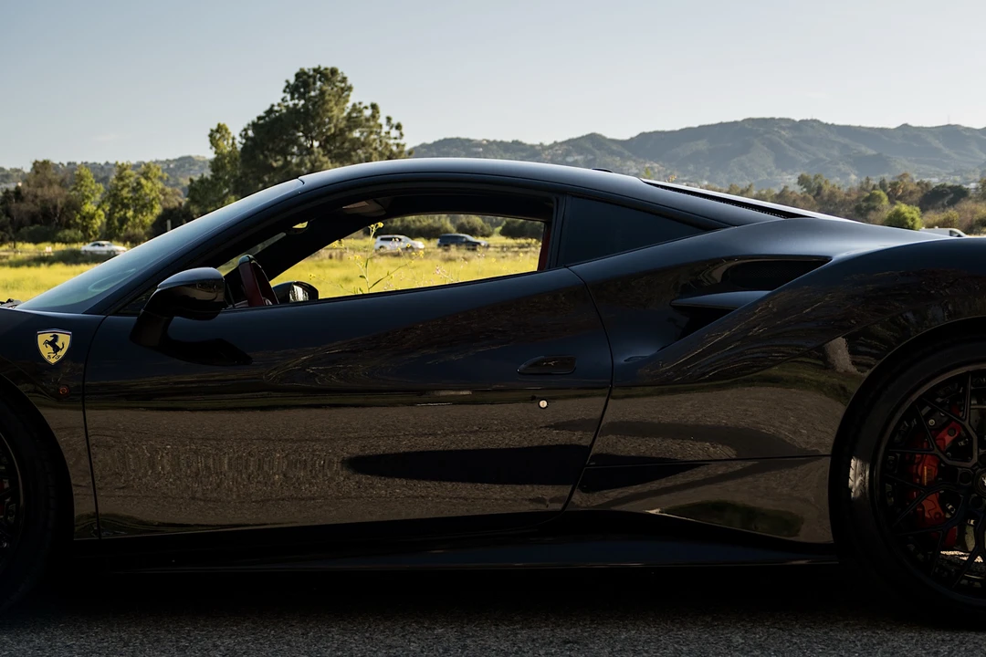 2017 Ferrari 488 GTB - Image 22 of 31