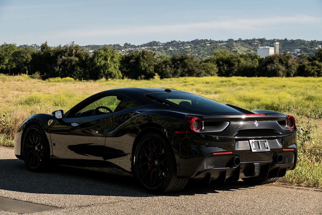 2017 Ferrari 488 GTB - Image 5 of 31