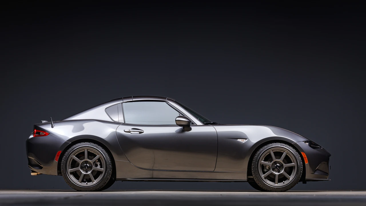 2017 Mazda ND MX-5 Miata - Image 15 of 31