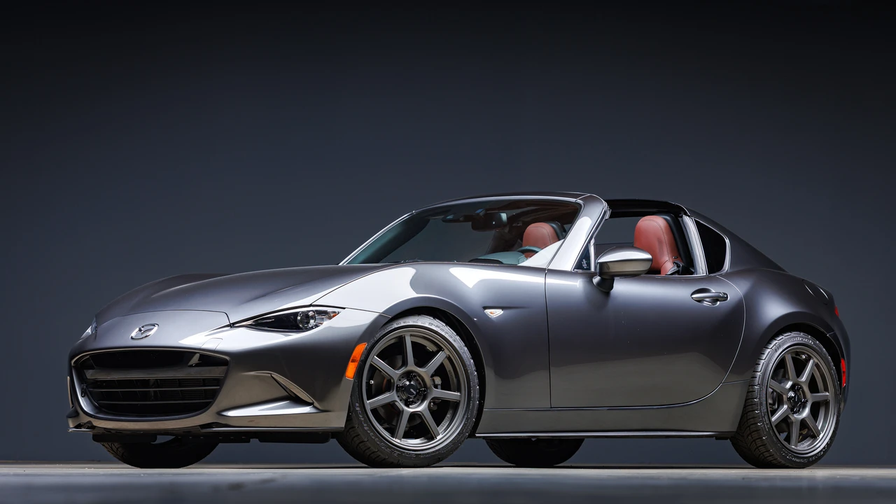 2017 Mazda ND MX-5 Miata - Image 3 of 31