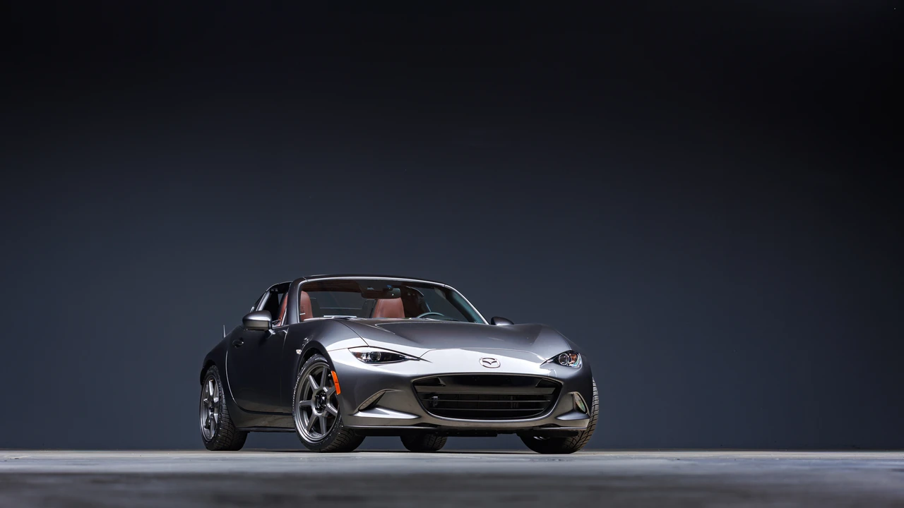 2017 Mazda ND MX-5 Miata - Image 10 of 31