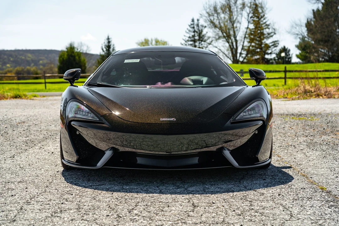 2017 McLaren 570S - Image 3 of 31