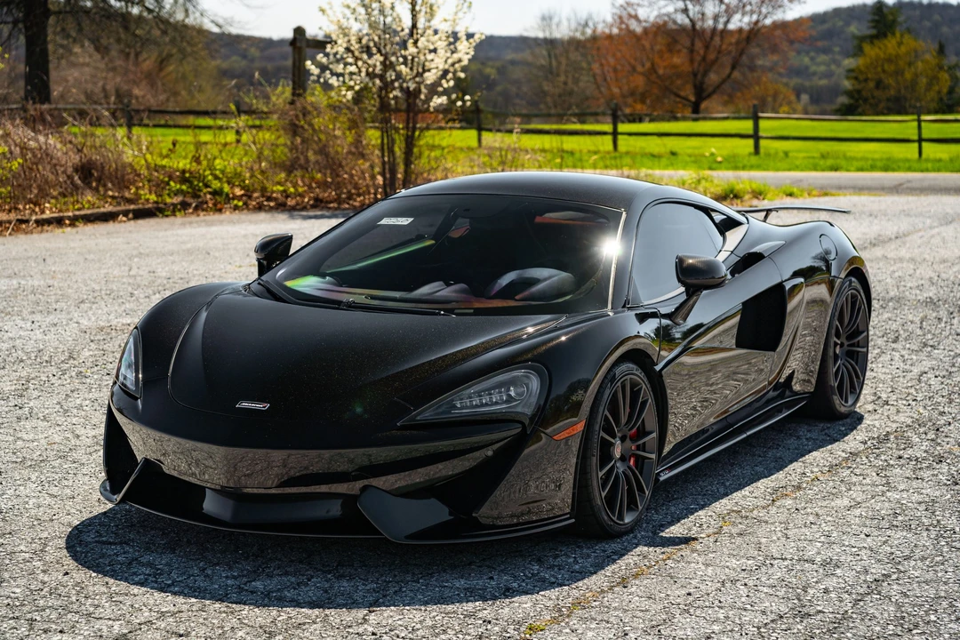 2017 McLaren 570S - Image 6 of 31