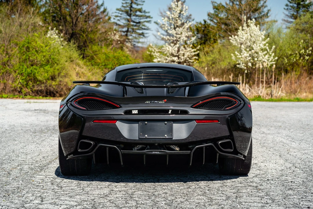 2017 McLaren 570S - Image 28 of 31