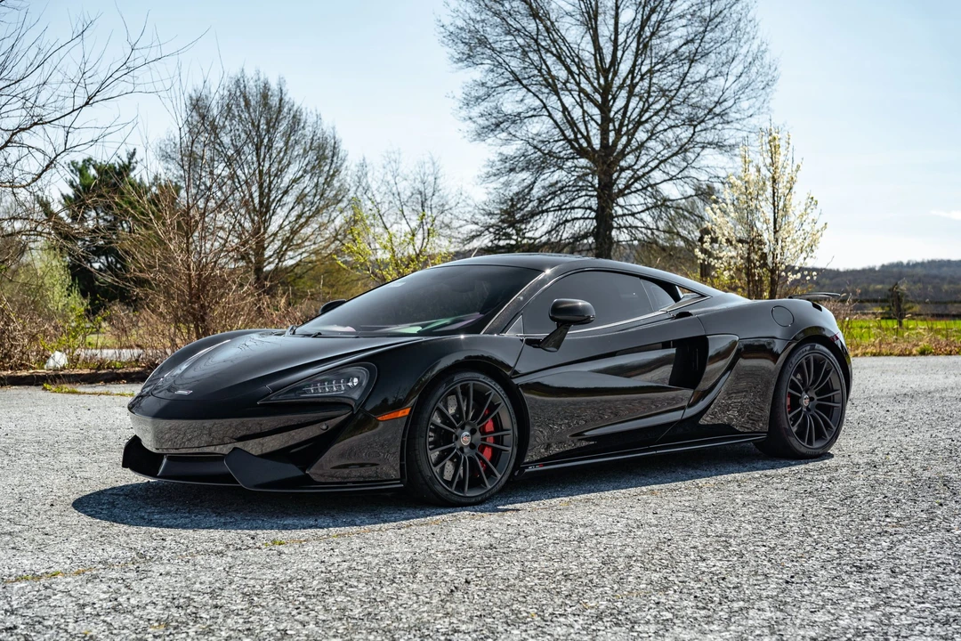 2017 McLaren 570S - Image 9 of 31
