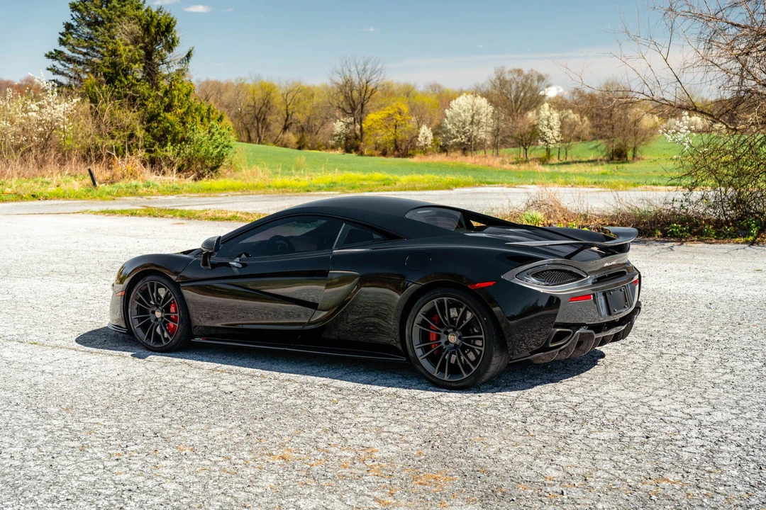 2017 McLaren 570S - Image 18 of 31