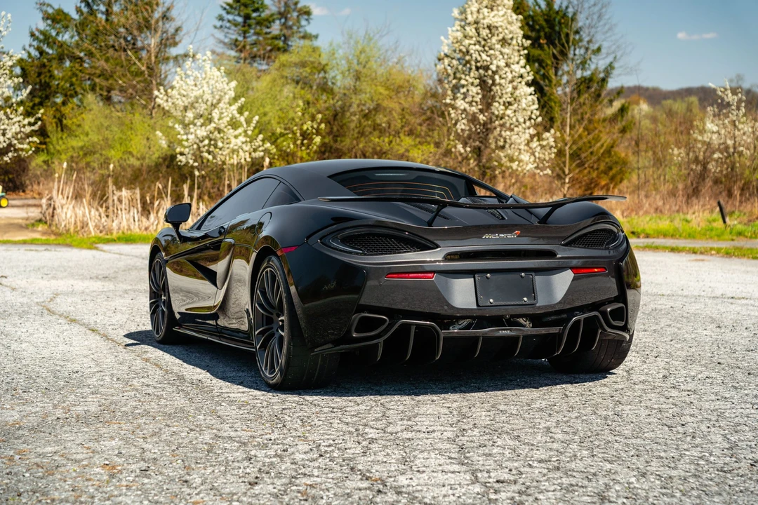 2017 McLaren 570S - Image 22 of 31