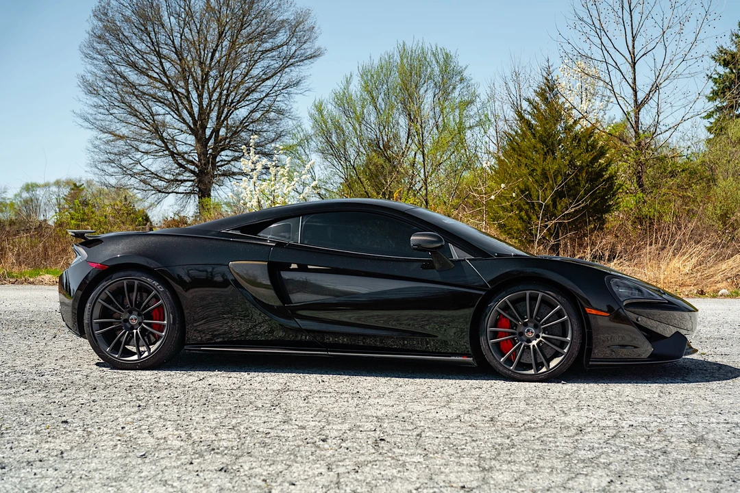 2017 McLaren 570S - Image 31 of 31