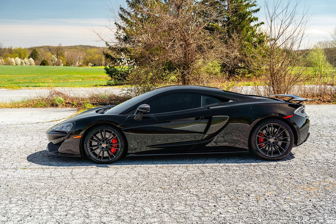 2017 McLaren 570S - Image 6 of 31