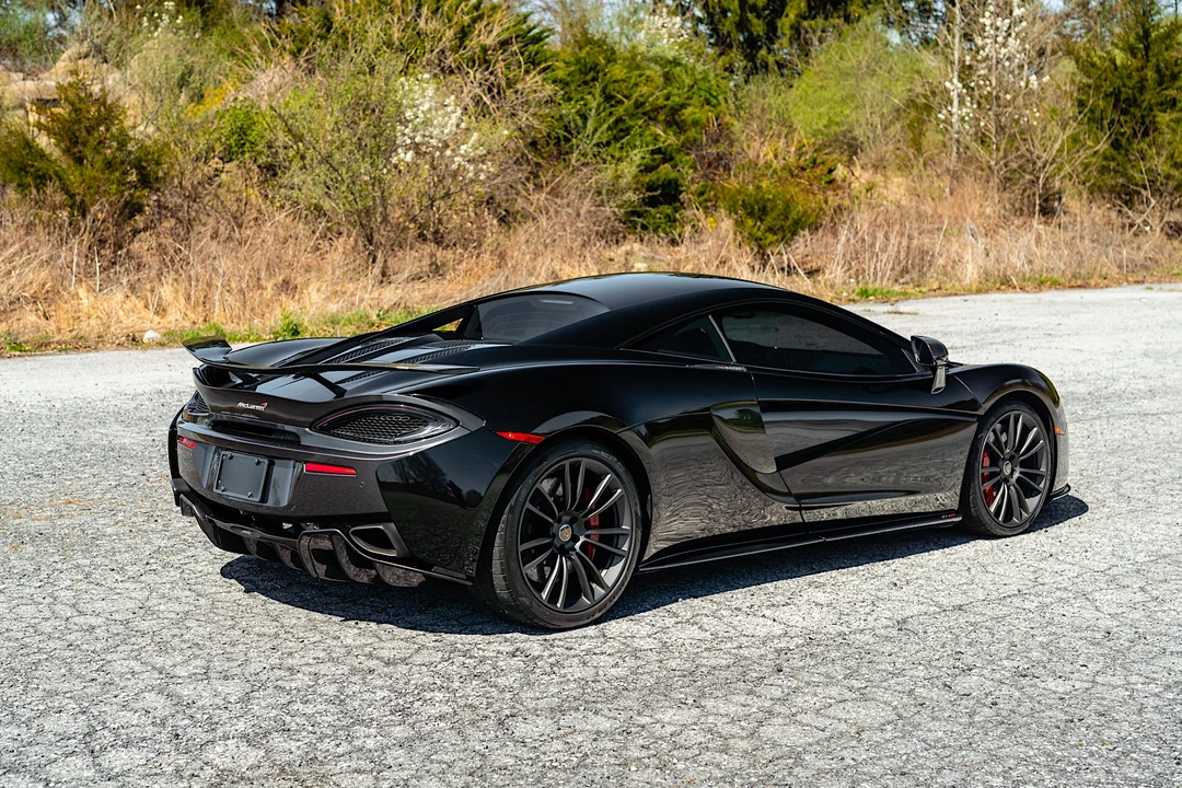 2017 McLaren 570S - Image 25 of 31