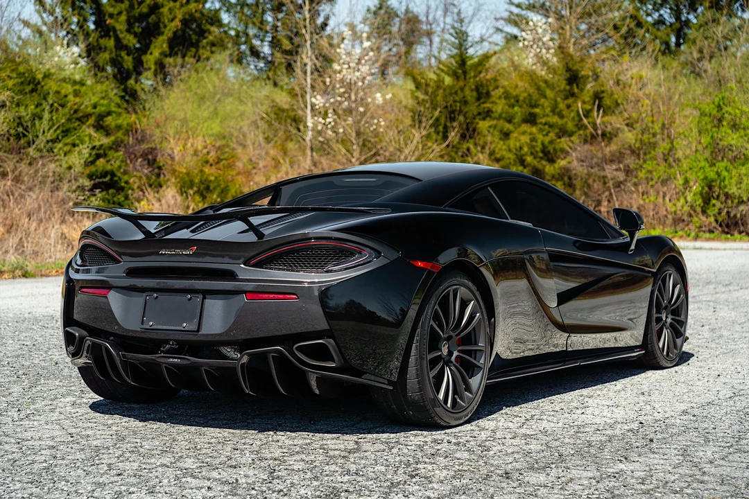 2017 McLaren 570S - Image 23 of 31
