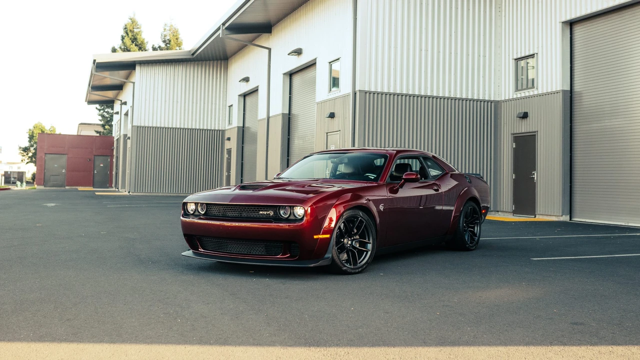 2018 Dodge Challenger SRT Hellcat 3rd Gen - Image 30 of 31