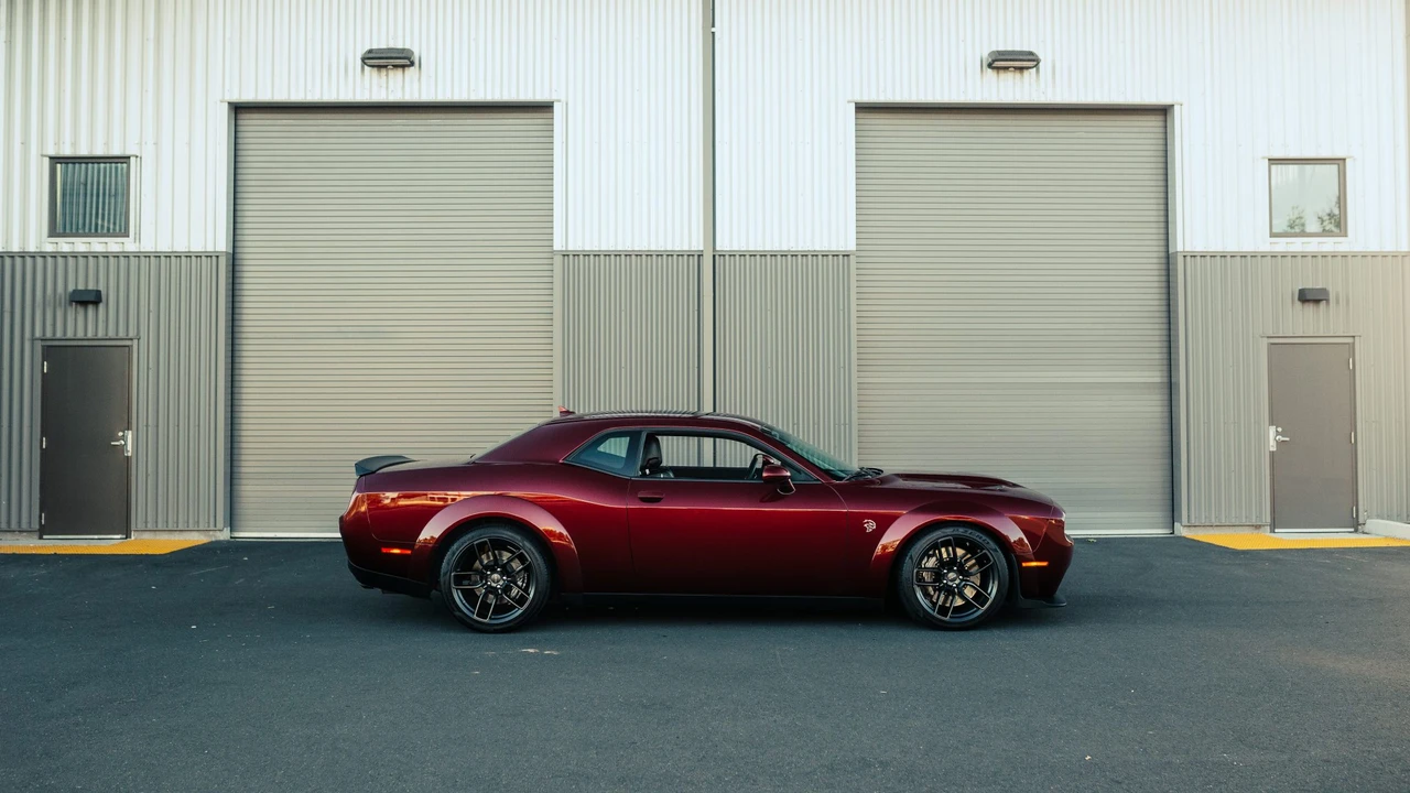 2018 Dodge Challenger SRT Hellcat 3rd Gen - Image 8 of 31