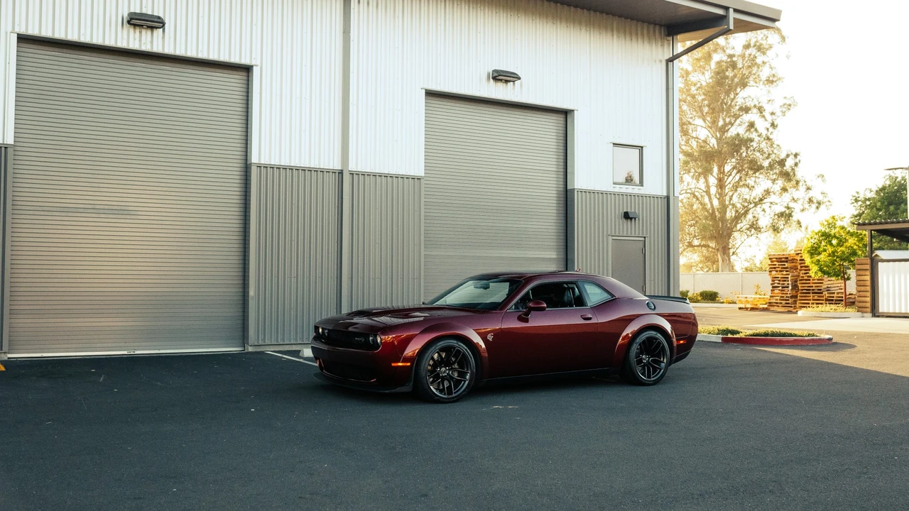 2018 Dodge Challenger SRT Hellcat 3rd Gen - Image 22 of 31