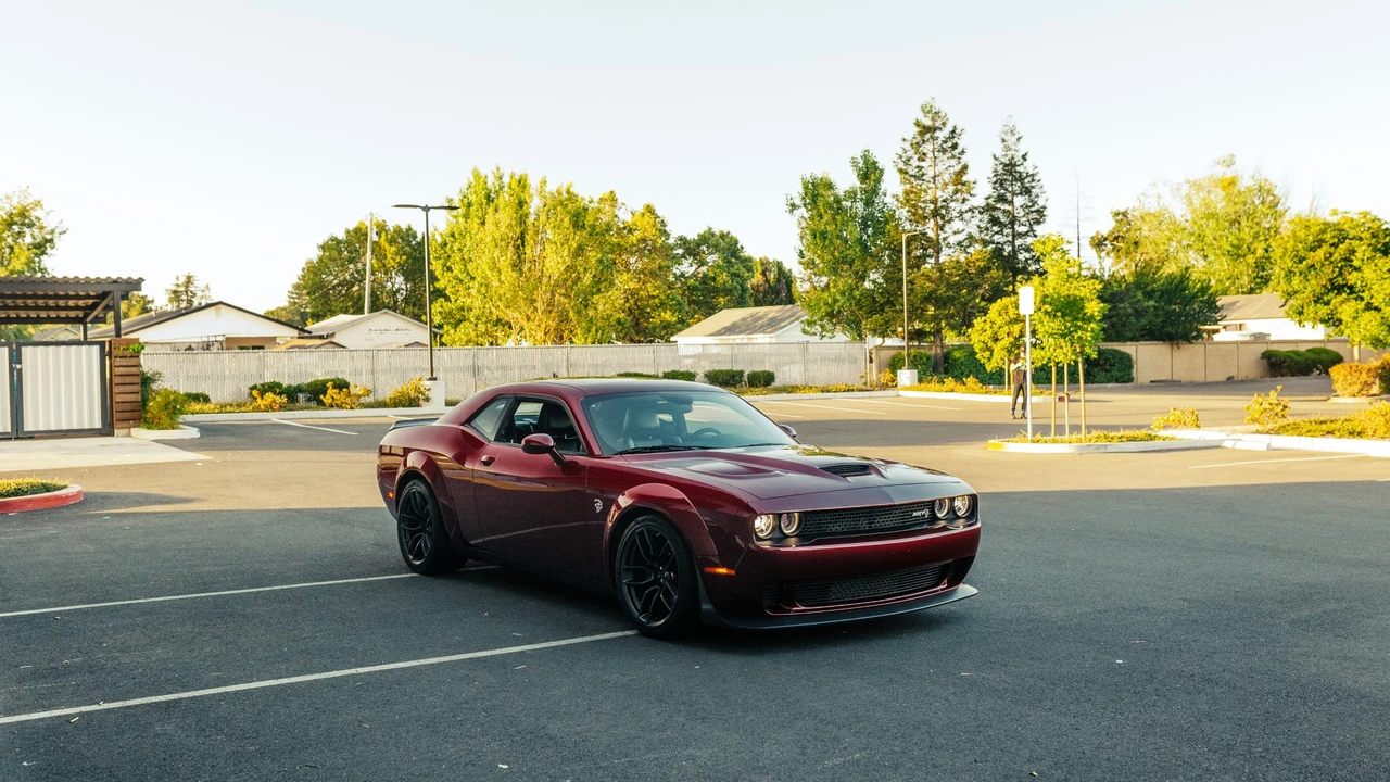 2018 Dodge Challenger SRT Hellcat 3rd Gen - Image 6 of 31