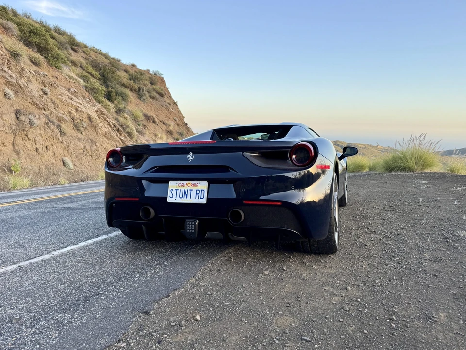 2018 Ferrari 488 Spider - Image 16 of 31