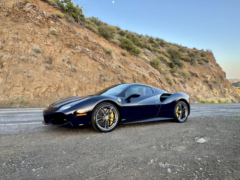 2018 Ferrari 488 Spider - Image 4 of 31