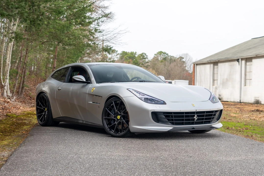 2018 Ferrari GTC4Lusso - Image 9 of 31