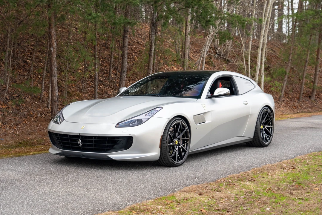 2018 Ferrari GTC4Lusso - Image 2 of 31