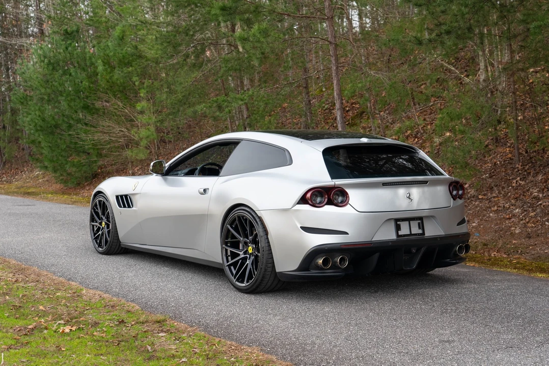 2018 Ferrari GTC4Lusso - Image 4 of 31