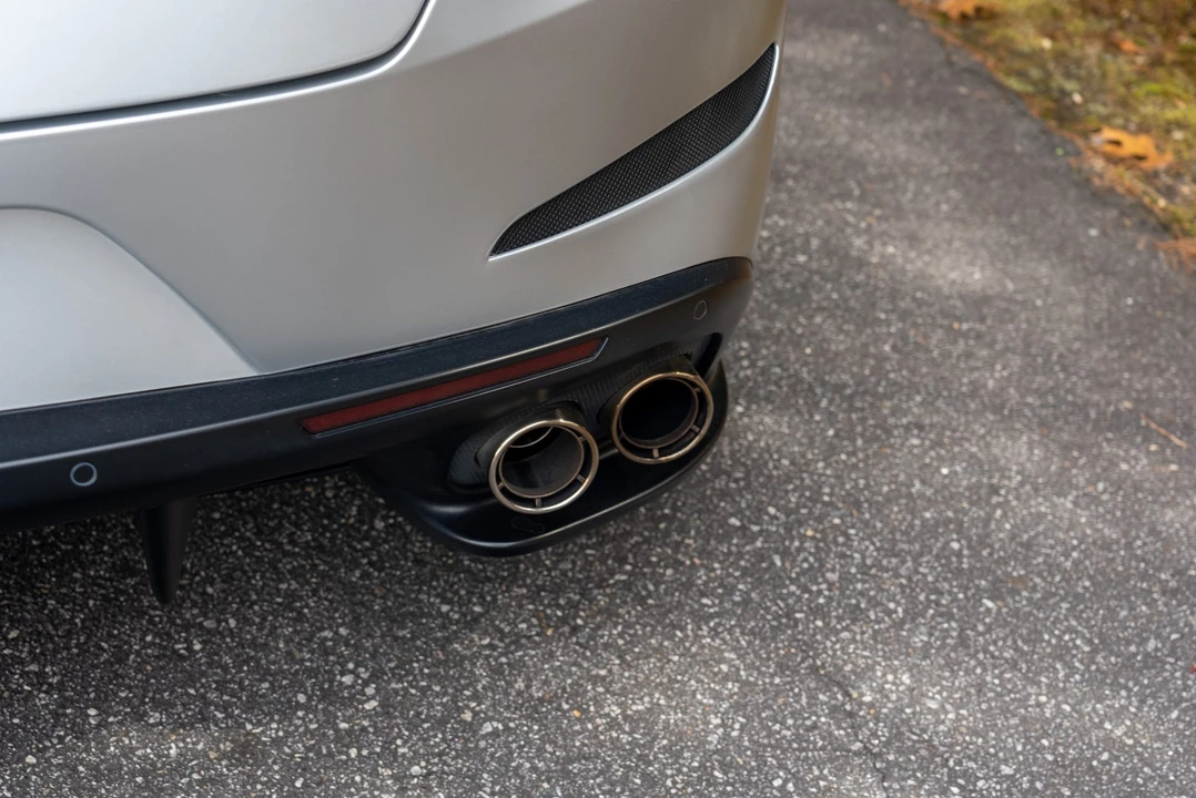 2018 Ferrari GTC4Lusso - Image 17 of 31