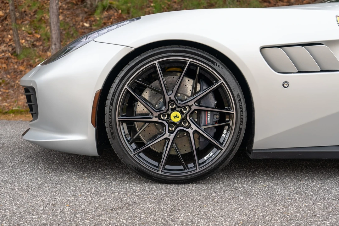 2018 Ferrari GTC4Lusso - Image 22 of 31