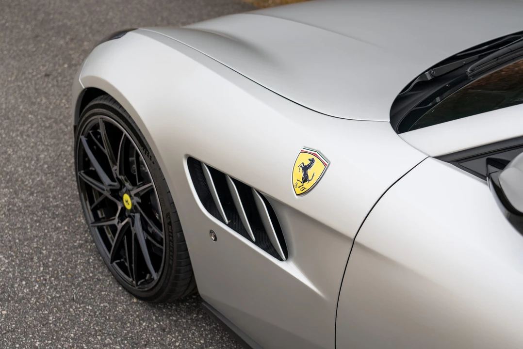 2018 Ferrari GTC4Lusso - Image 13 of 31