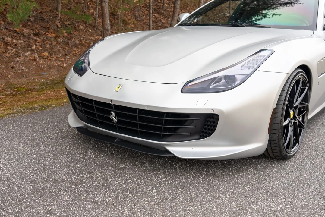 2018 Ferrari GTC4Lusso - Image 11 of 31