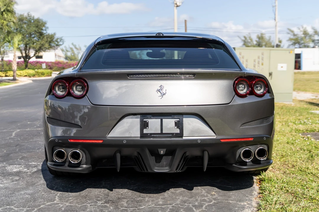 2018 Ferrari GTC4Lusso - Image 8 of 31