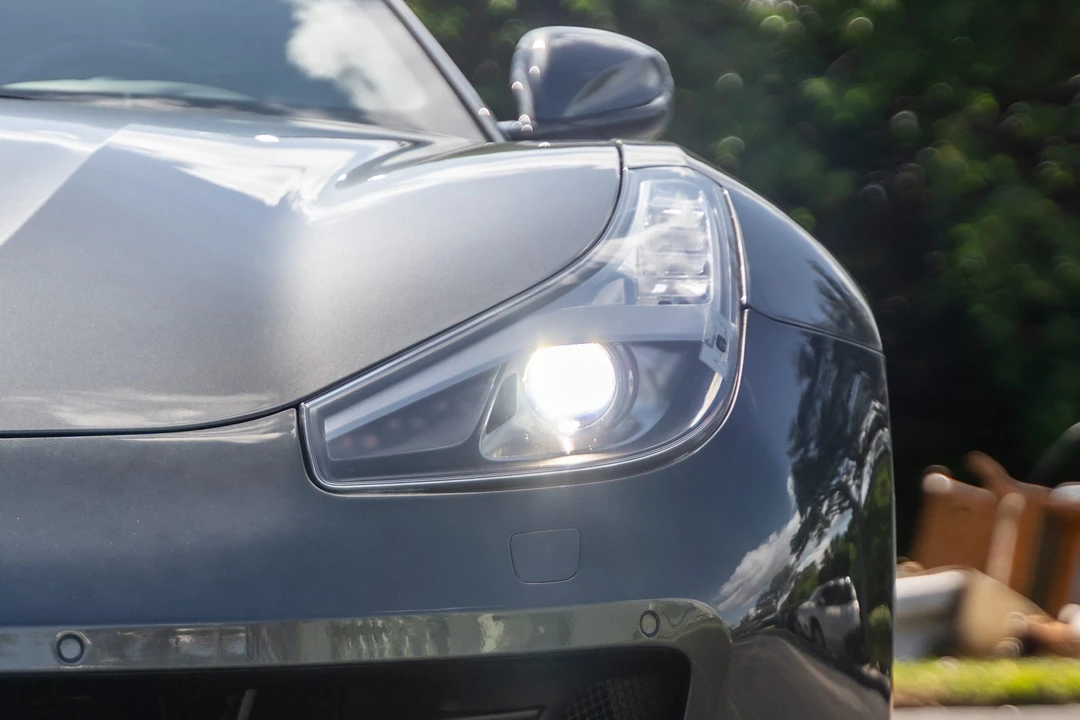 2018 Ferrari GTC4Lusso - Image 12 of 31