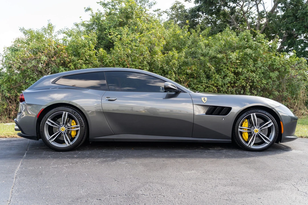 2018 Ferrari GTC4Lusso - Image 6 of 31