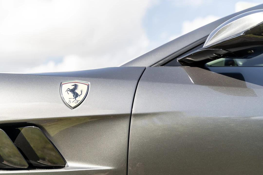 2018 Ferrari GTC4Lusso - Image 16 of 31
