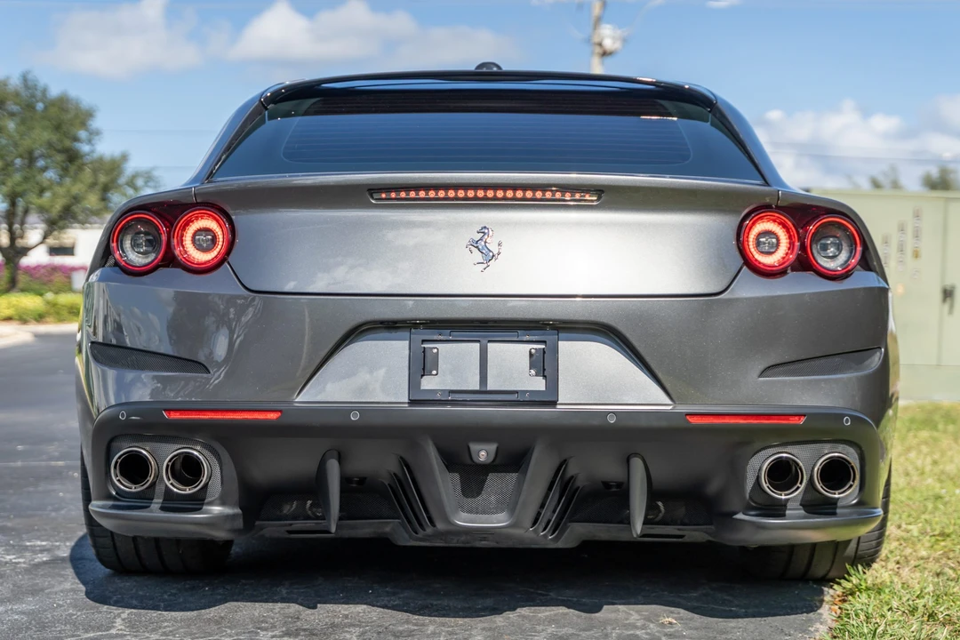2018 Ferrari GTC4Lusso - Image 9 of 31