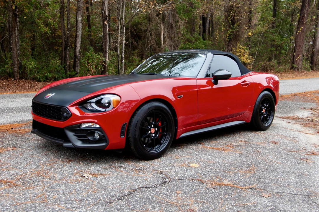 2018 Fiat 124 Spider - Image 10 of 31
