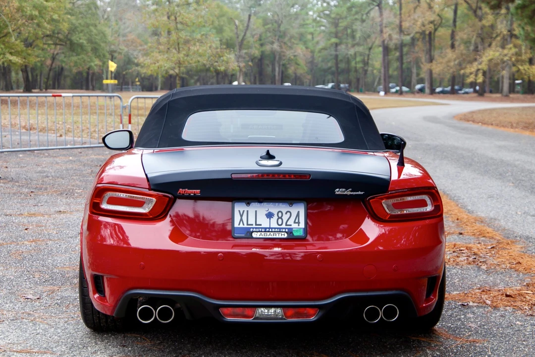 2018 Fiat 124 Spider - Image 17 of 31