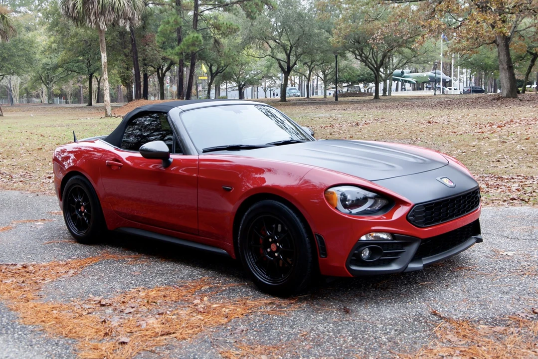 2018 Fiat 124 Spider - Image 14 of 31