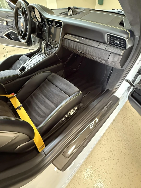 2018 Porsche 991 GT3 - Image 25 of 31