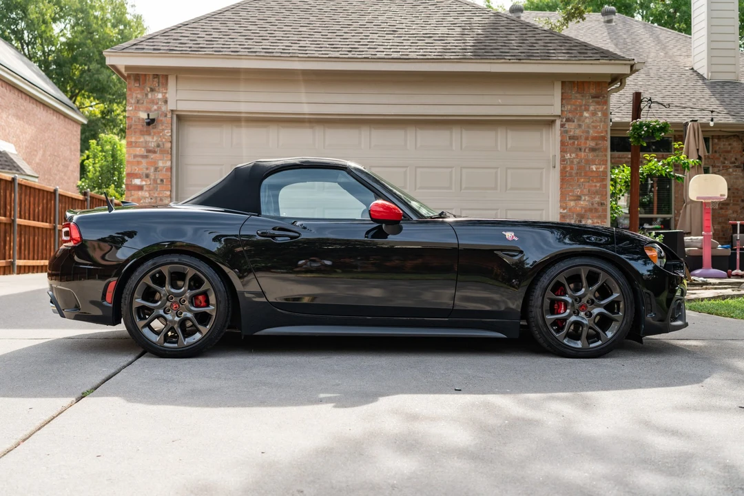 2019 Fiat 124 Spider - Image 13 of 31