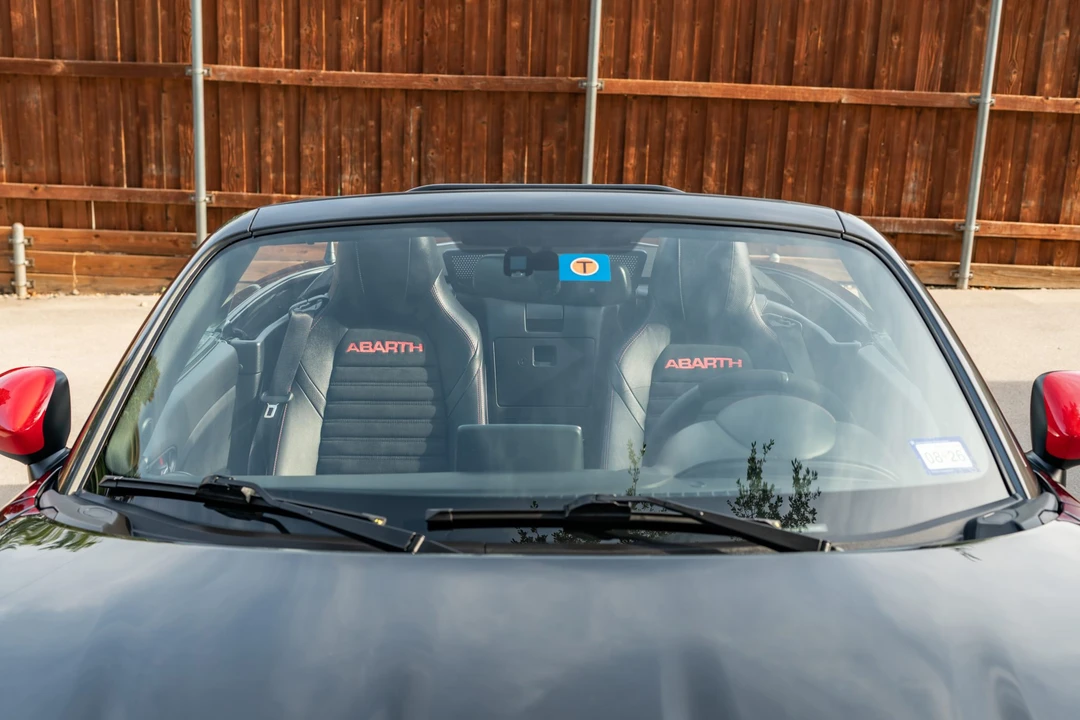 2019 Fiat 124 Spider - Image 25 of 31