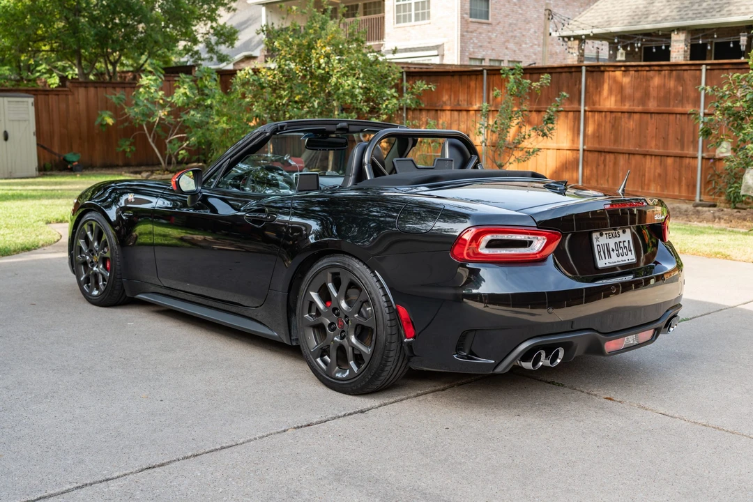 2019 Fiat 124 Spider - Image 7 of 31