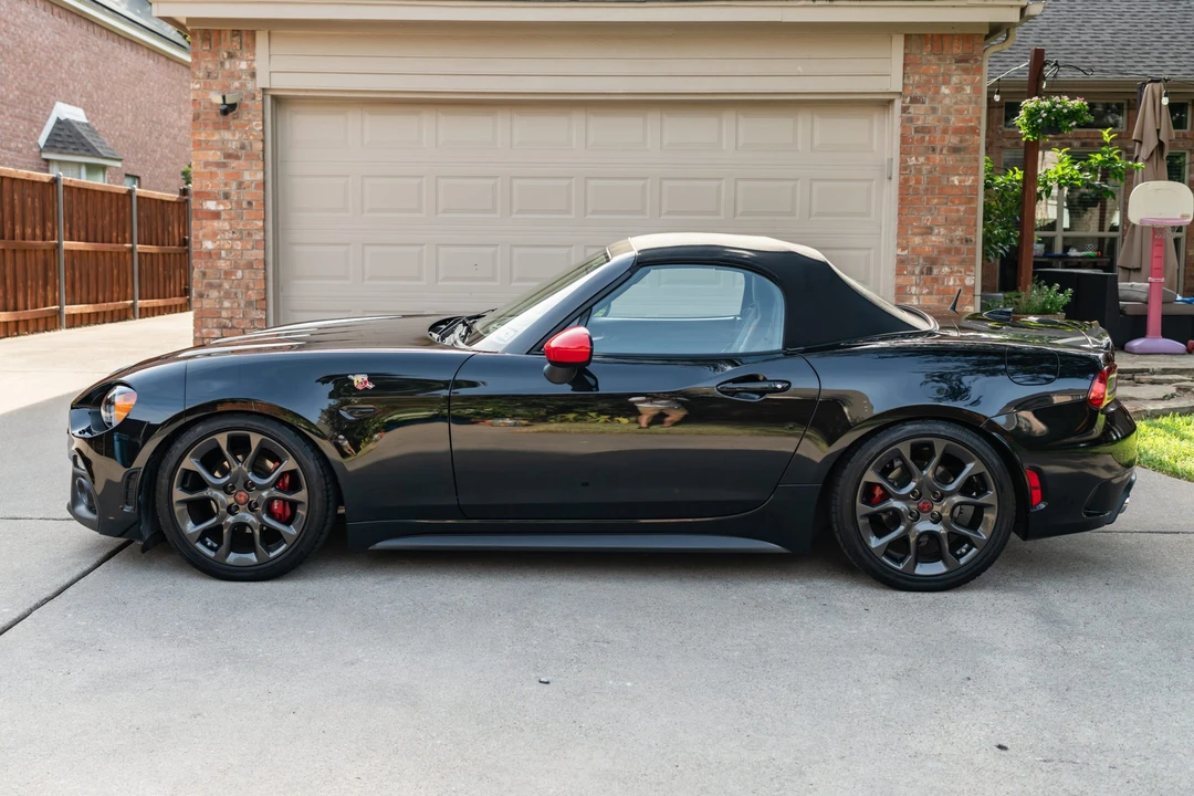 2019 Fiat 124 Spider - Image 9 of 31