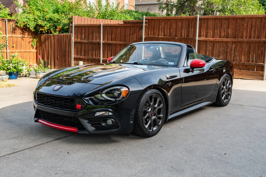 2019 Fiat 124 Spider - Image 2 of 31