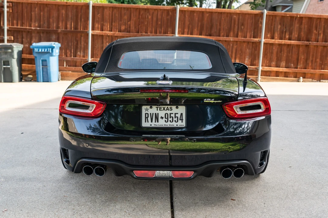 2019 Fiat 124 Spider - Image 15 of 31