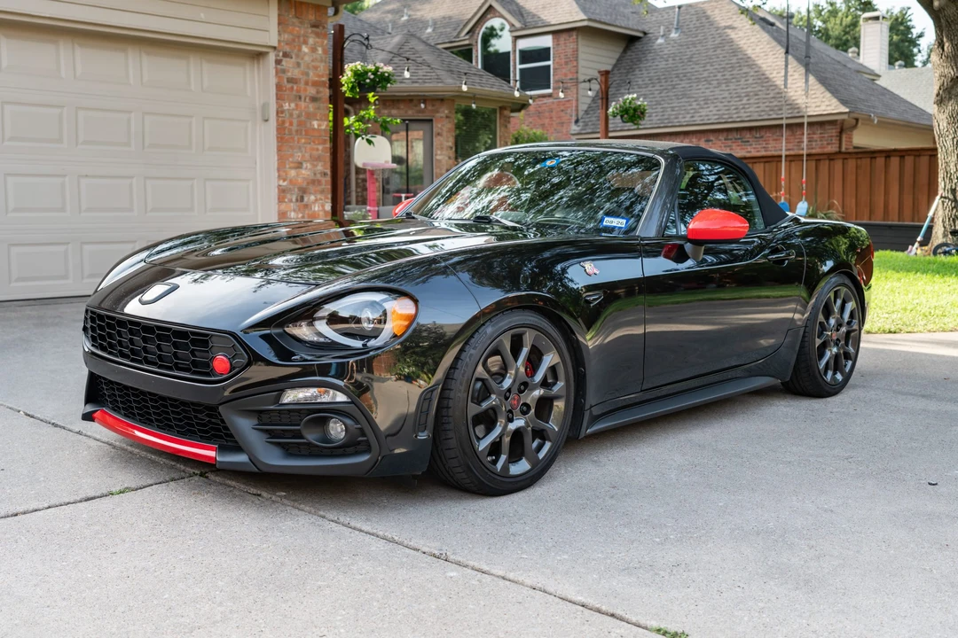 2019 Fiat 124 Spider - Image 10 of 31