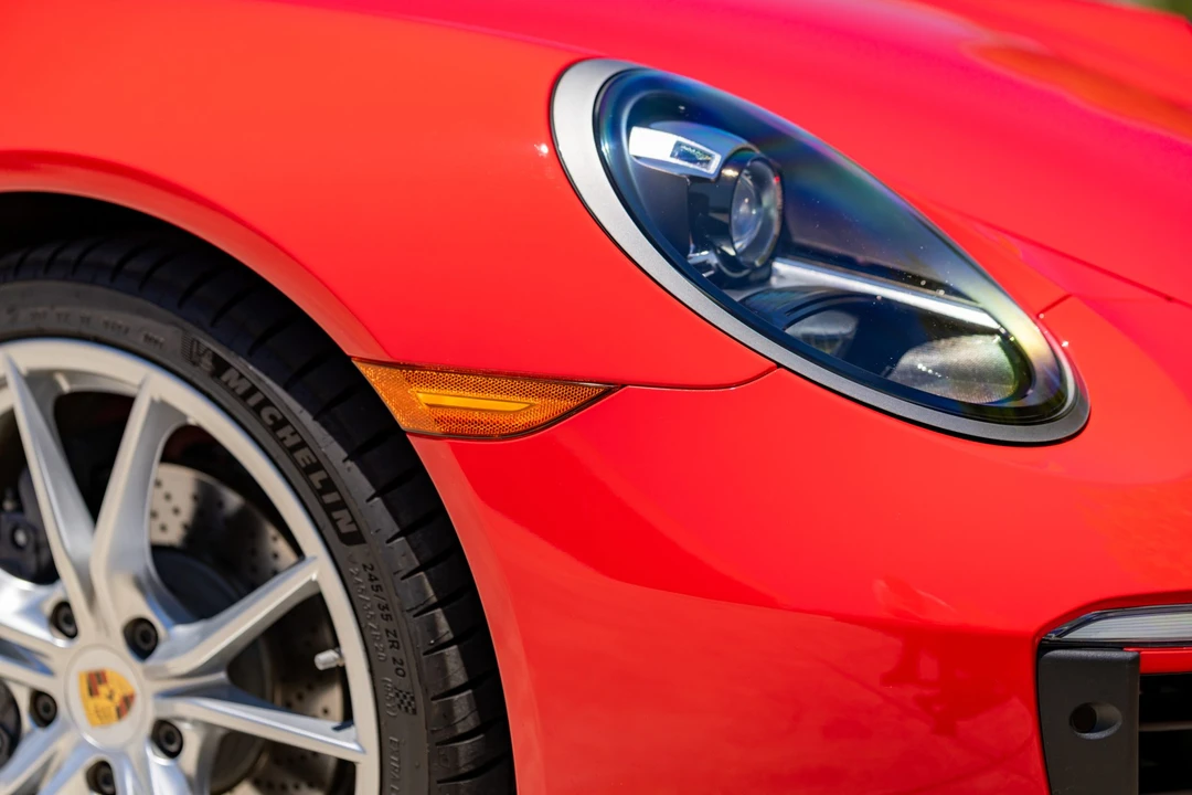 2019 Porsche - Image 21 of 31