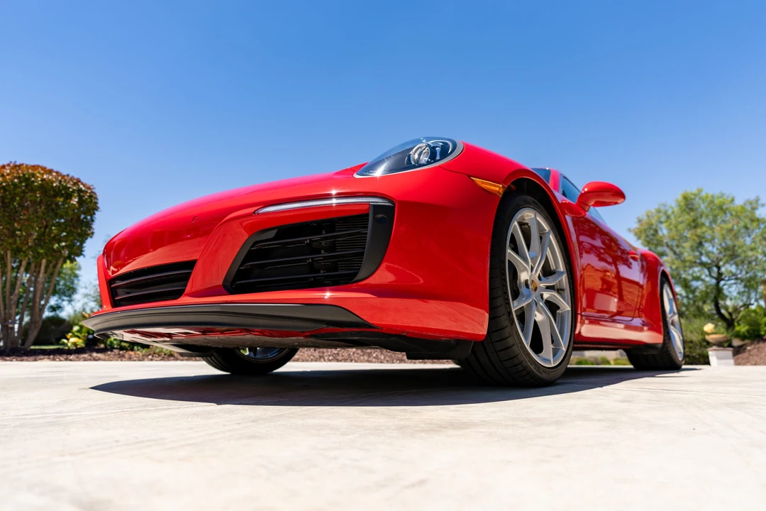 2019 Porsche - Image 11 of 31