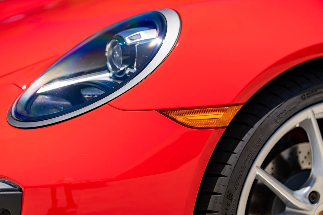 2019 Porsche - Image 22 of 31