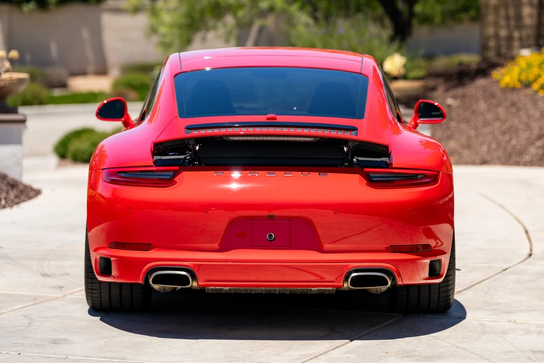2019 Porsche - Image 8 of 31