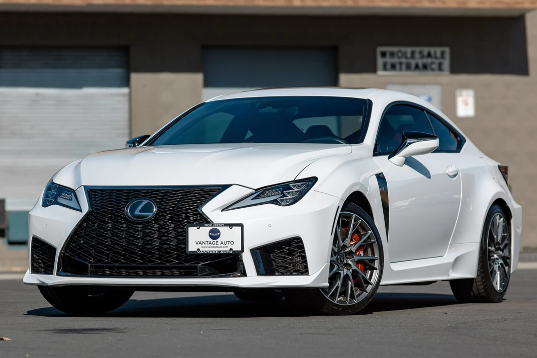 2020 Lexus RC F - Image 4 of 31