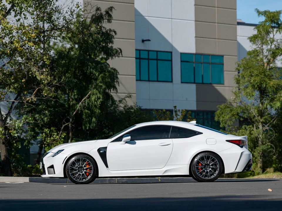 2020 Lexus RC F - Image 6 of 31